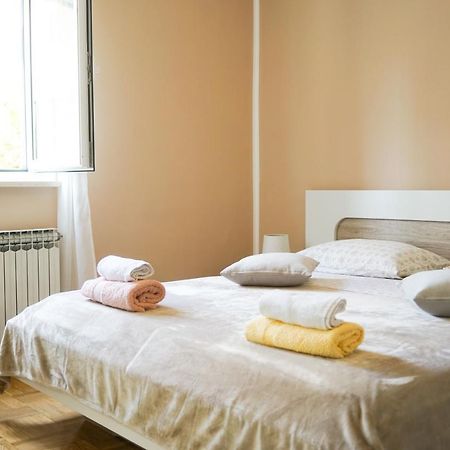 Apartments Sanja ツレス エクステリア 写真