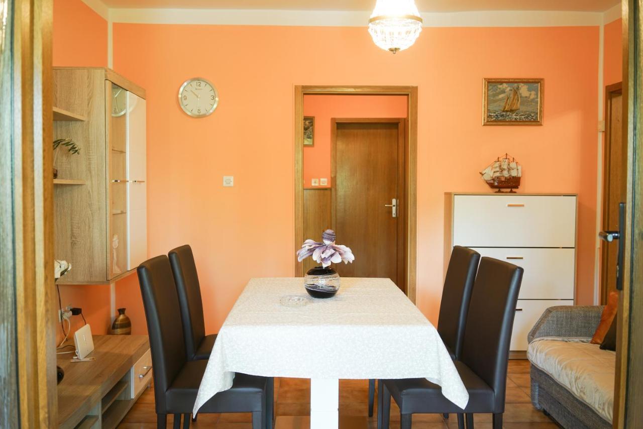 Apartments Sanja ツレス エクステリア 写真